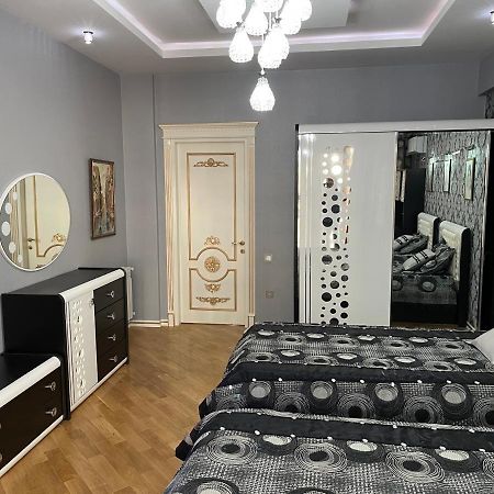 Park Azure Louvre Apartment Baku Eksteriør billede