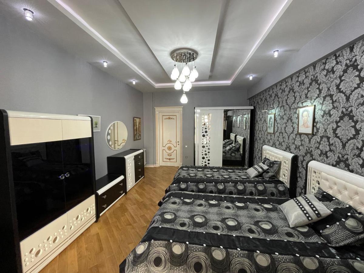 Park Azure Louvre Apartment Baku Eksteriør billede