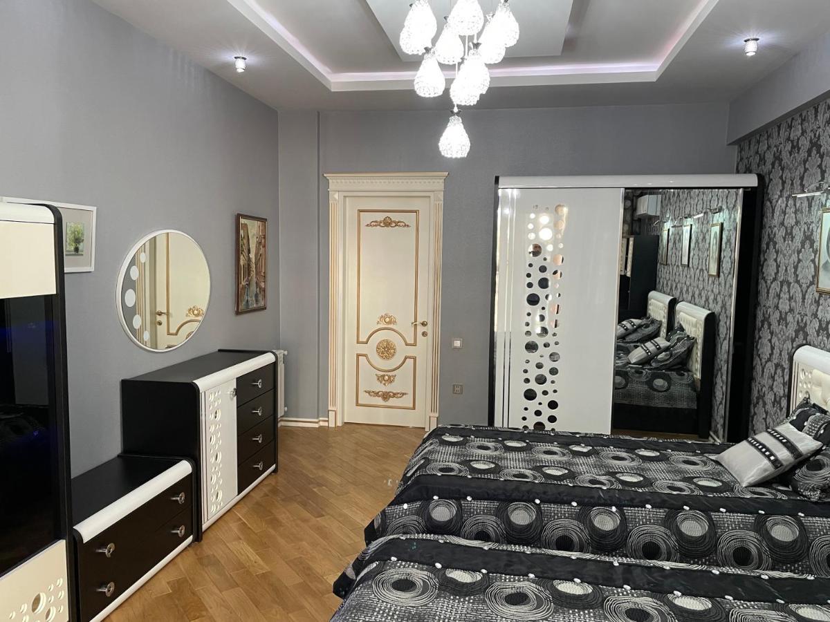 Park Azure Louvre Apartment Baku Eksteriør billede