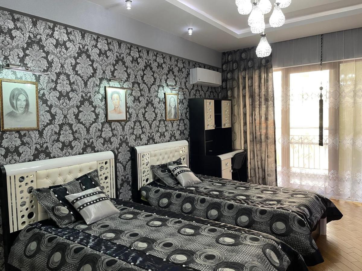 Park Azure Louvre Apartment Baku Eksteriør billede